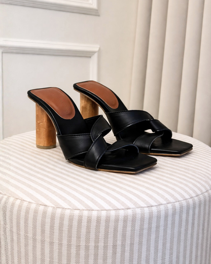 [NEW IN] Georgia in Black