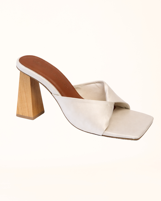 [PRE-ORDER] Matilda in White