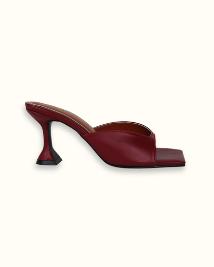 [NEW IN] Siobhan in Burgundy